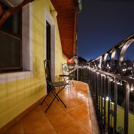 Casa 3 Guesthouse Oradea Exterior foto